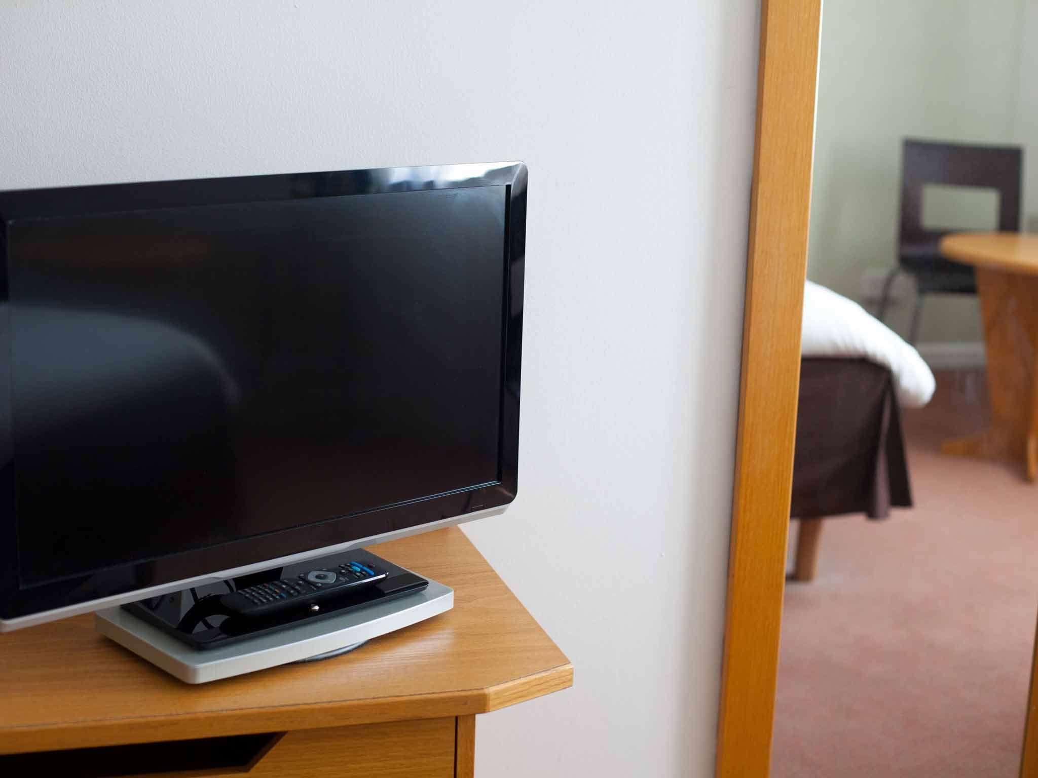 Ibis Cardiff Gate - International Business Park Hotel Buitenkant foto