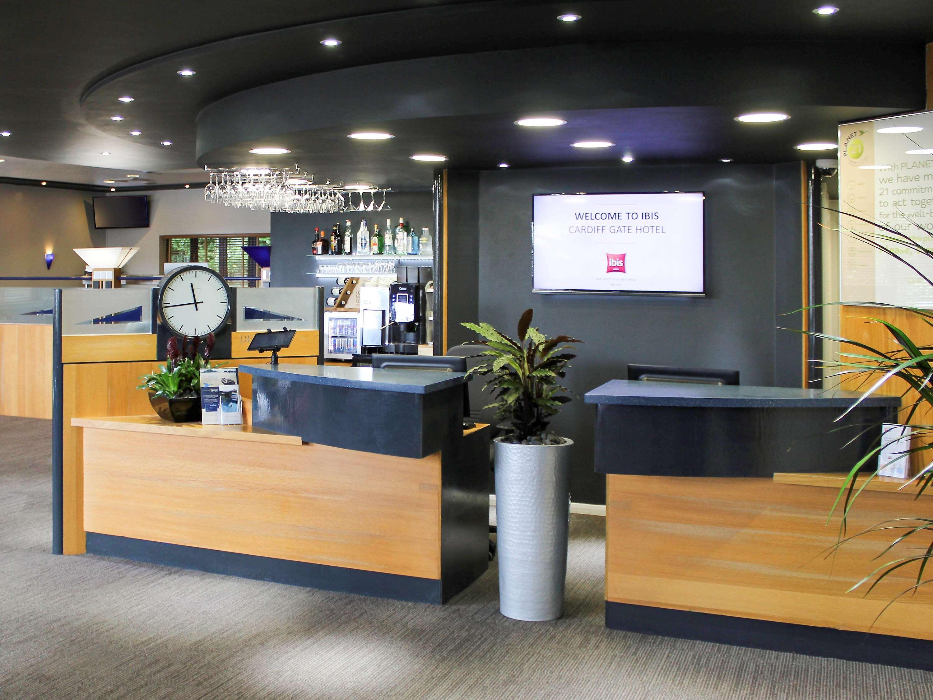 Ibis Cardiff Gate - International Business Park Hotel Buitenkant foto