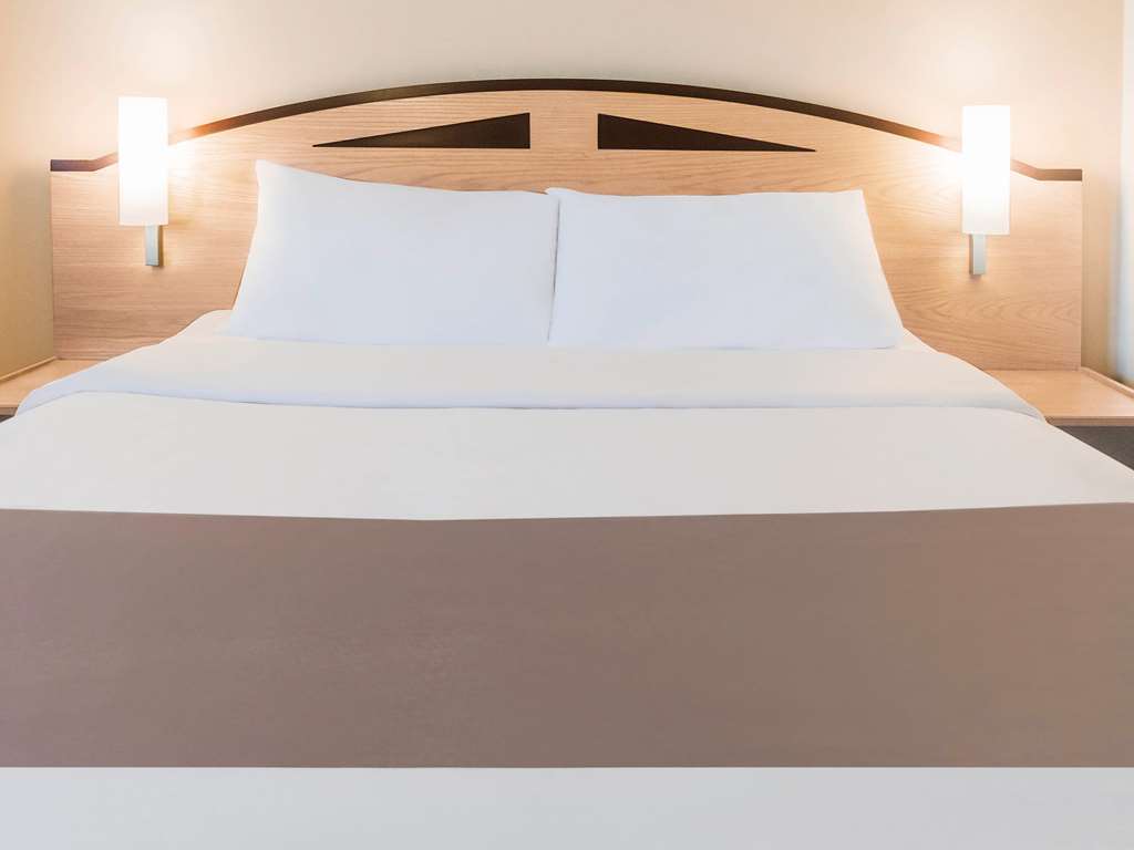 Ibis Cardiff Gate - International Business Park Hotel Kamer foto