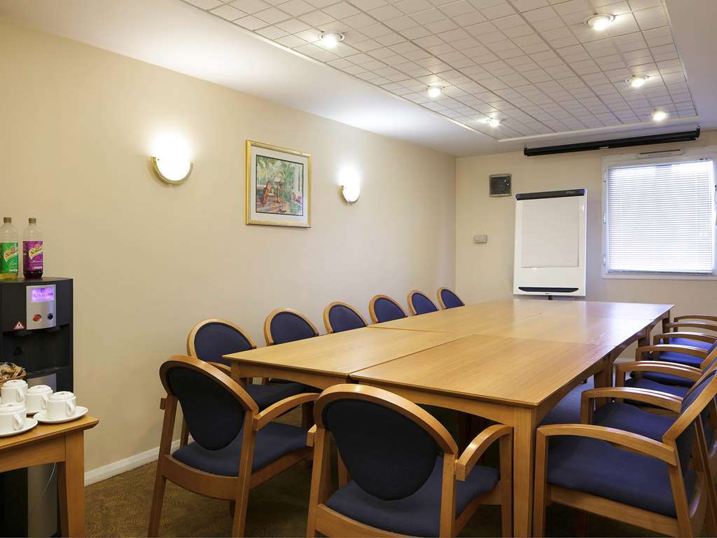 Ibis Cardiff Gate - International Business Park Hotel Faciliteiten foto