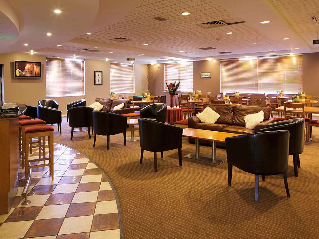 Ibis Cardiff Gate - International Business Park Hotel Restaurant foto
