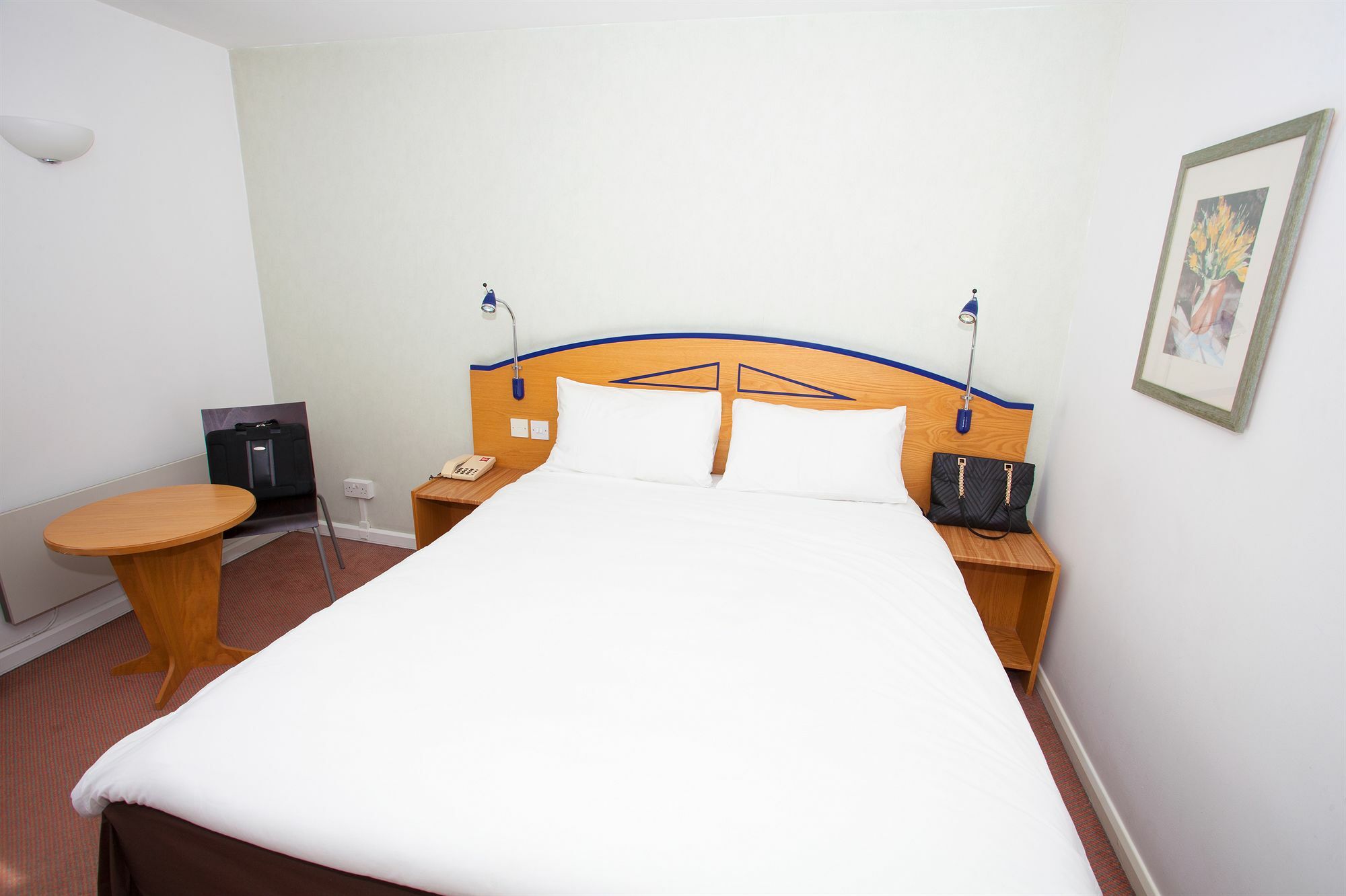 Ibis Cardiff Gate - International Business Park Hotel Buitenkant foto